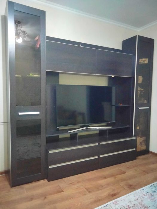 Продам стенку в гостиную