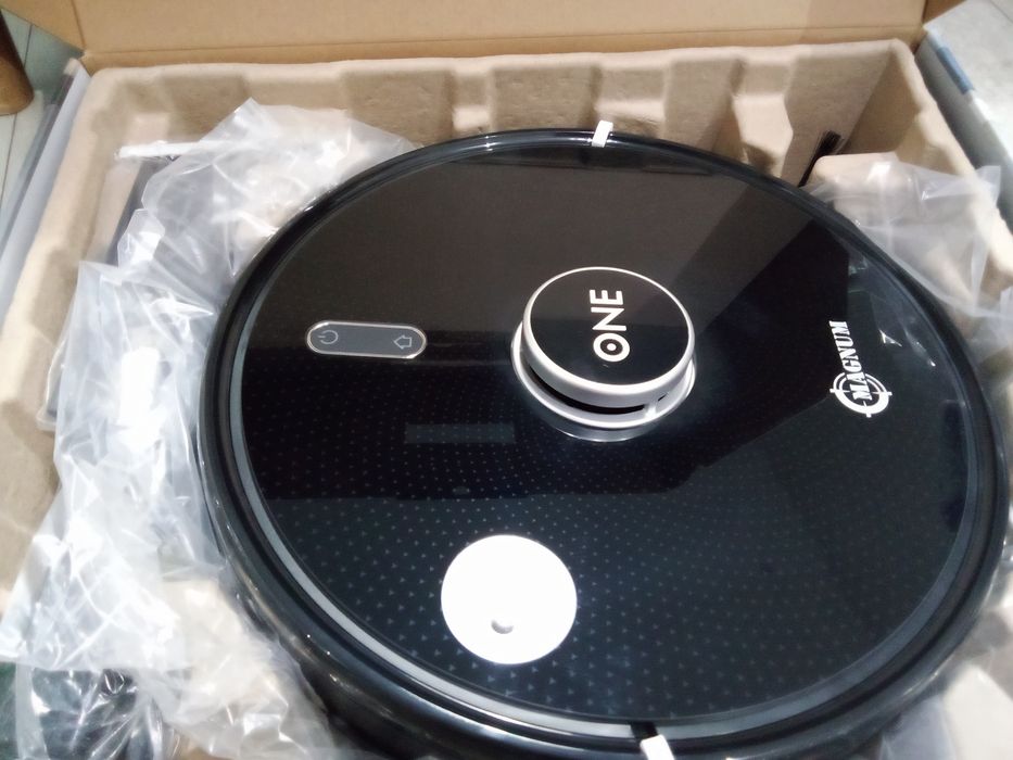 Робот прахосмукачка MAGNUM One, сухо почистване