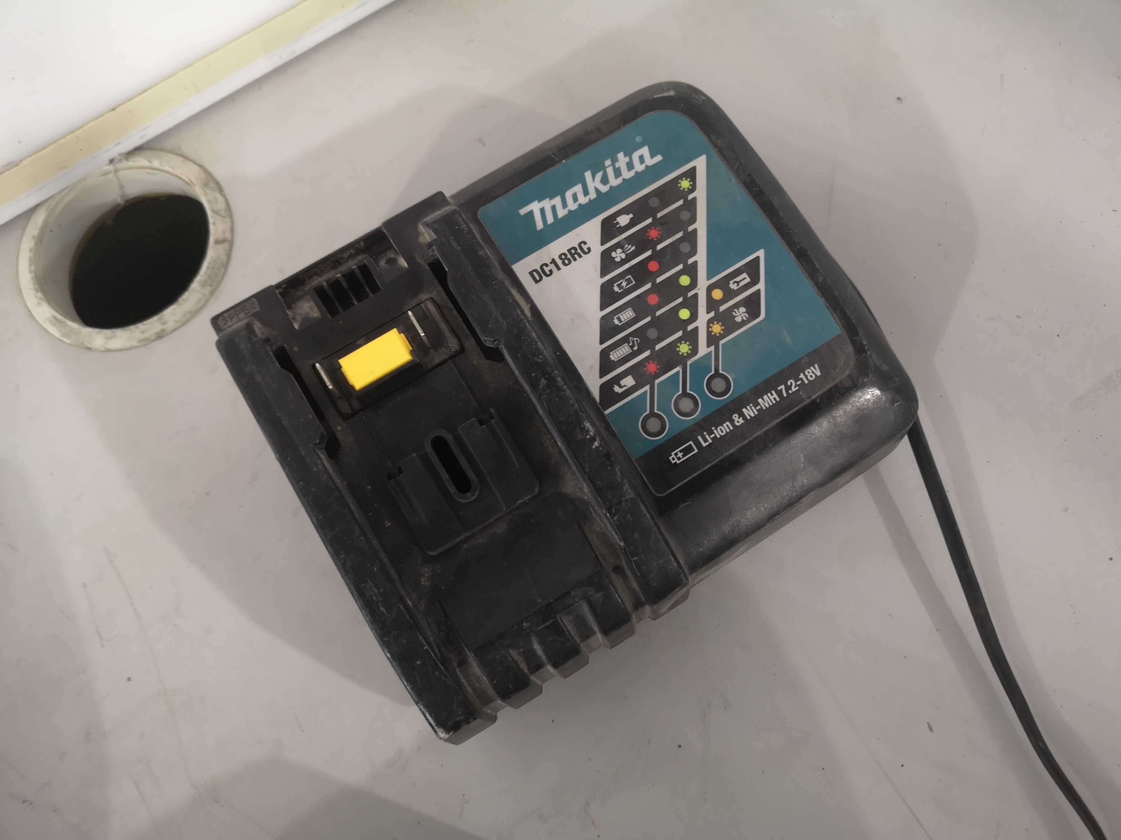 Зарядни - Makita DC18RC / 18V