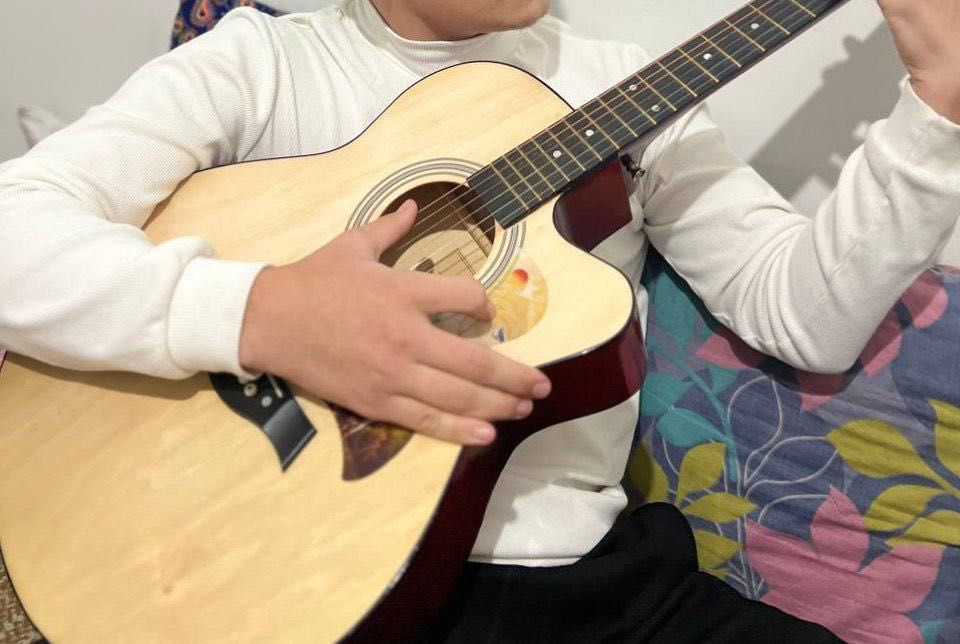Gitara arzon narxda