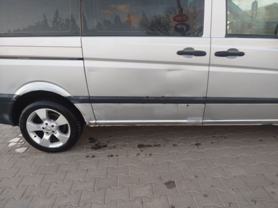 Vand sau schimb mercedes vito