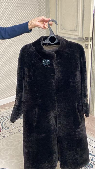 Продам Мутоновая шуба