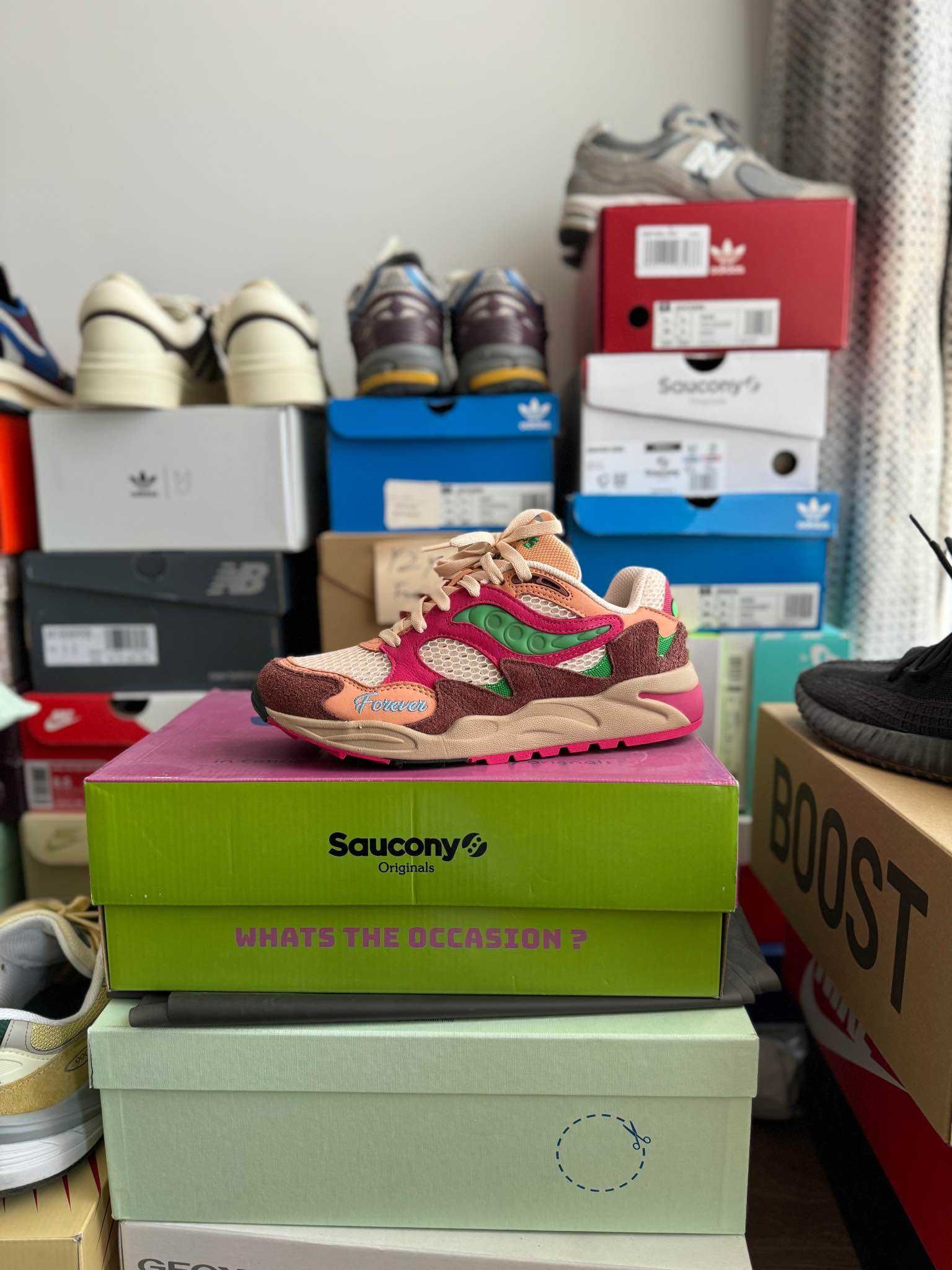 Saucony x Jae Tips Grid Shadow 2 - Wear to a party