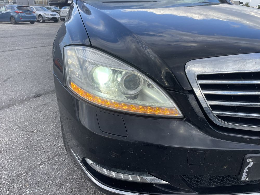 w221 Facelift Фарове  Mercedes S на части