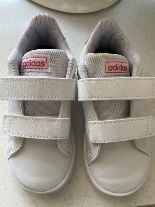 Adidasi marimea 24 Adidas