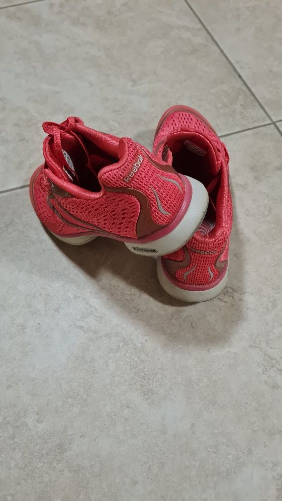 Маратонки- Adidas, Reebok