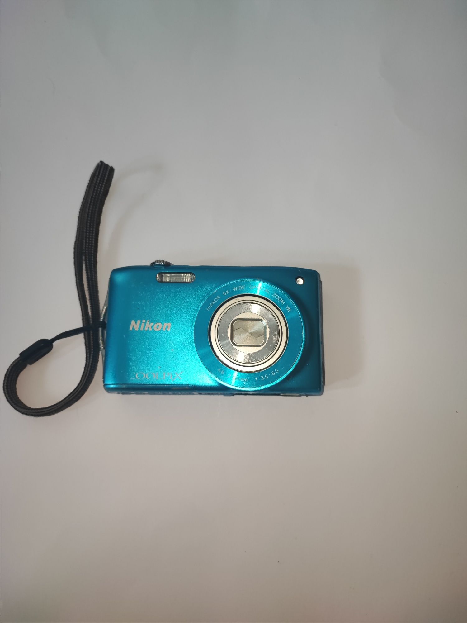 Camera foto Nikon Coolpix s3300 cu încărcător