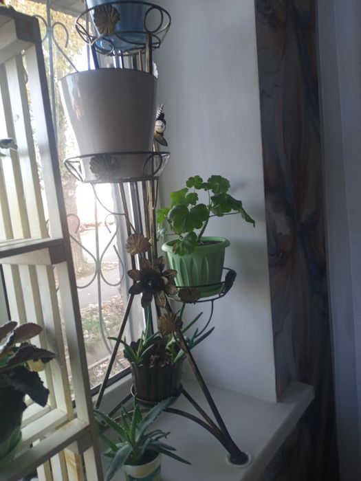 Подстака декоративная под цветы.