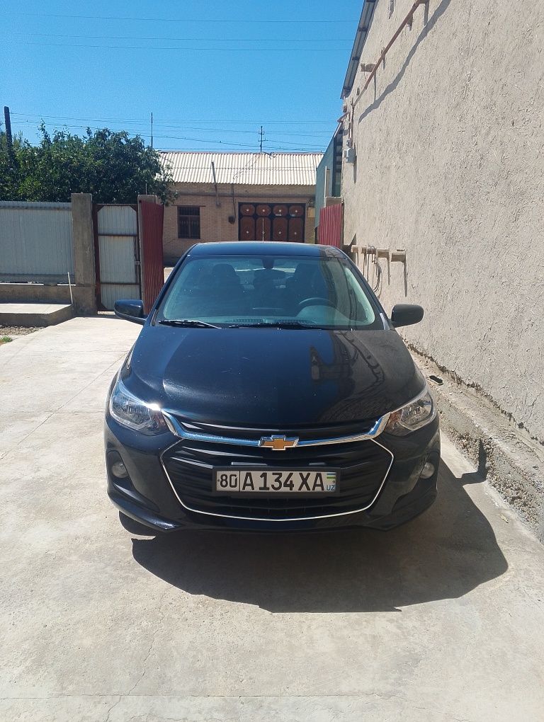 Oneks 2 pozitsiya 6500 prabeg polni radnoy 11800$