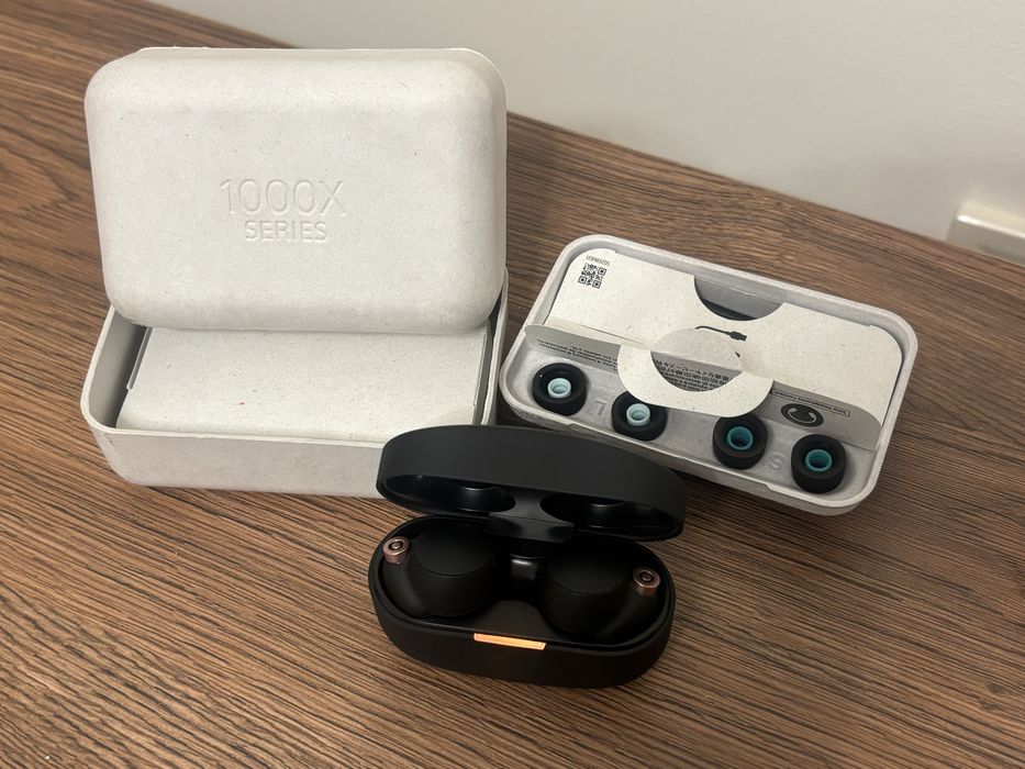 Sony WF-1000XM4