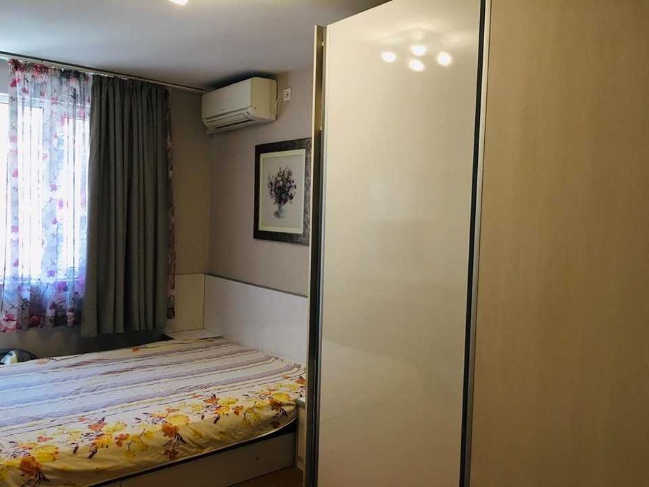 Дава се под наем Двустаен апартамент в Бургас, Възраждане - 65 кв.м за 280.5 € - Снимка #2