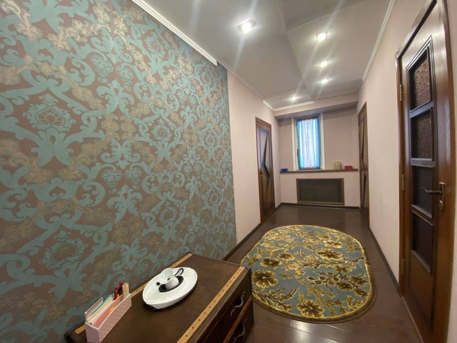 Продается 3х ком квартира, ориентир: Корзинка МВД, 135 м²