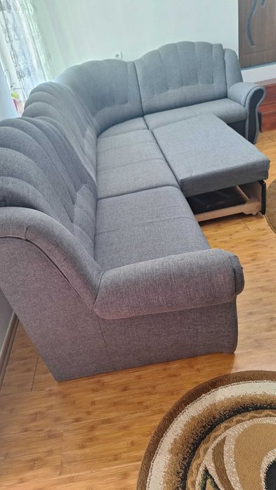 Canapea de colt extensibila