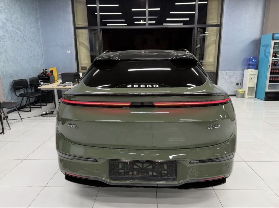 ZEEKR 007 GT 2025