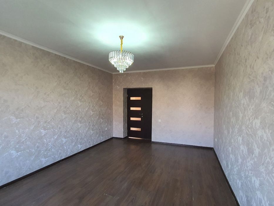 Фрунзенский масивда 3 хонали квартира сотилади