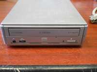 Unitate externa CD-RW Yamaha  CRW3200SX  SCSI