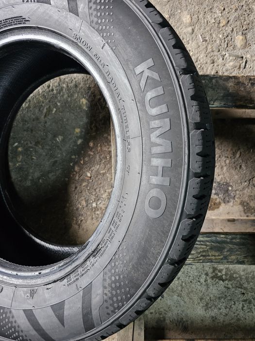 4 anvelope iarna 215 65 16C Kumho