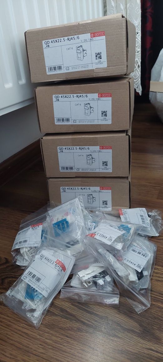 Priza modulara UTP RJ45 Kopos, alb, 1M, Quadro