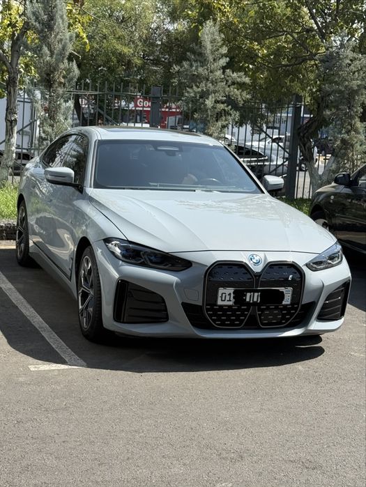 Продаеться BMW I4