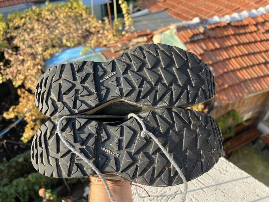 Lowa Gore-Tex 41 1/2 Mid