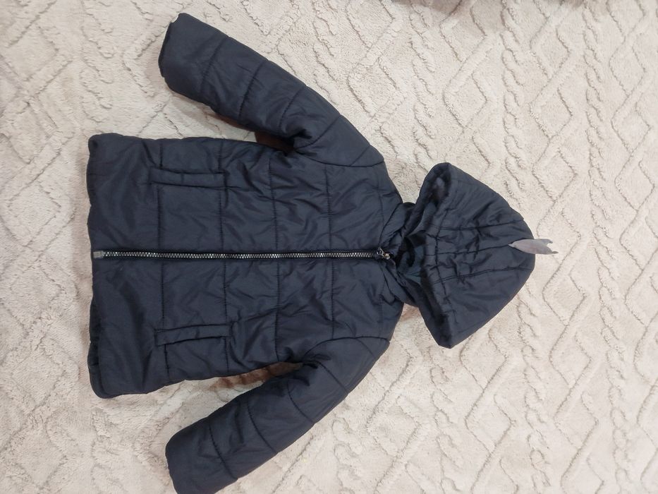 Geaca LC WAIKIKI pt 2-3 ani