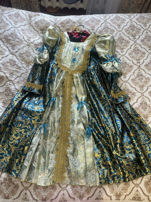 Платье на утренник