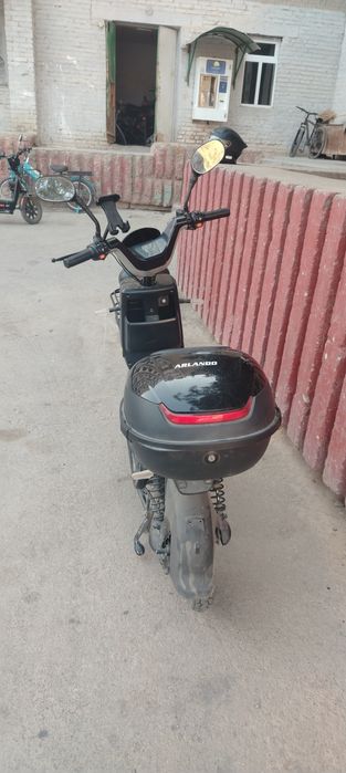 Tesla skutr qush fara