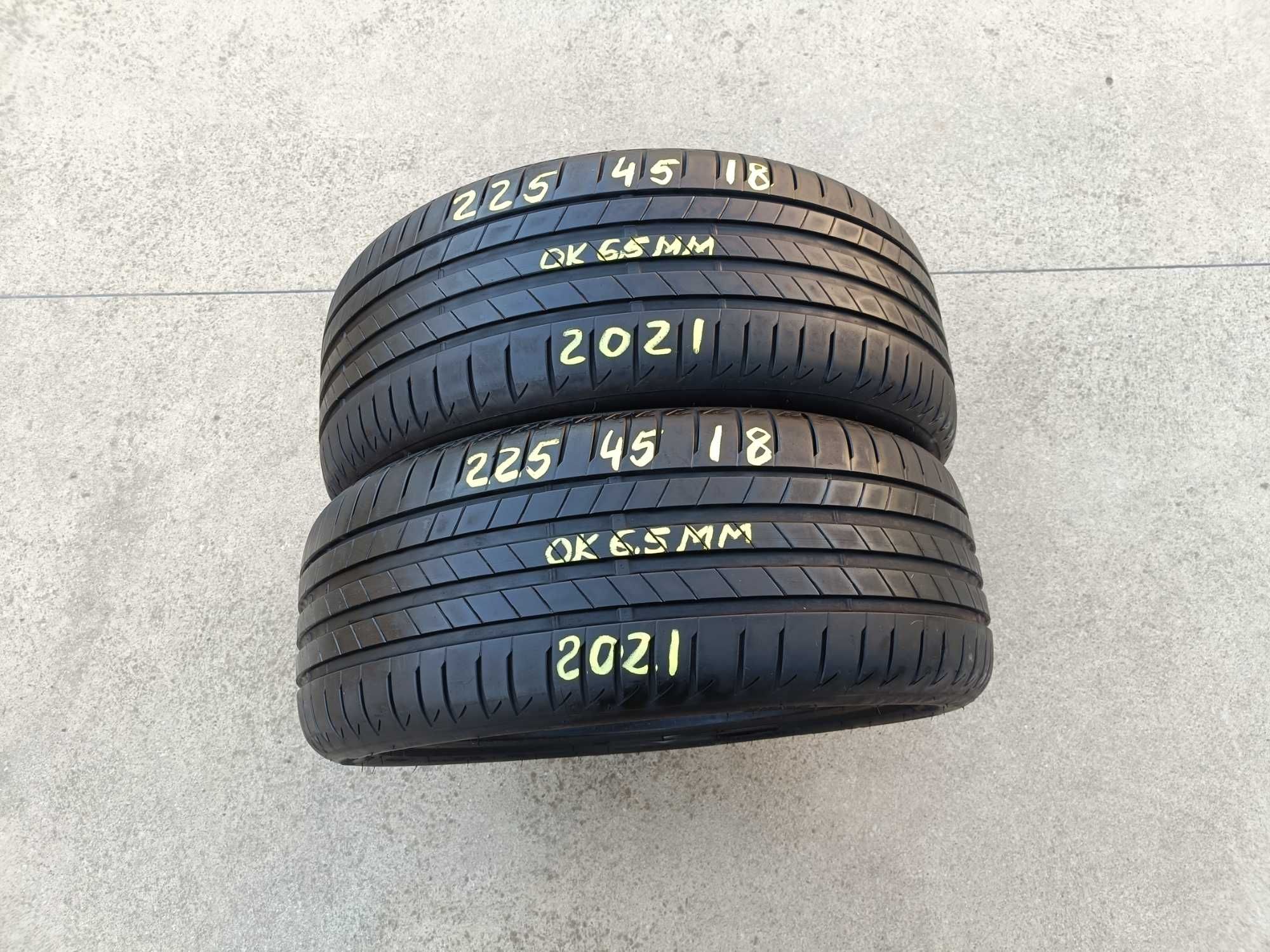 Doua anvelope de vara 225 45 18 bridgestone turanza T005 dot 2021
