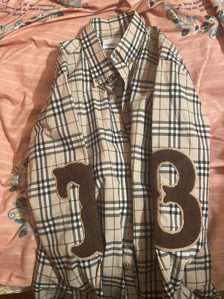 Продается Burberry M размер