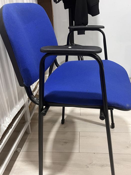 стул,орындық 4 штук бар