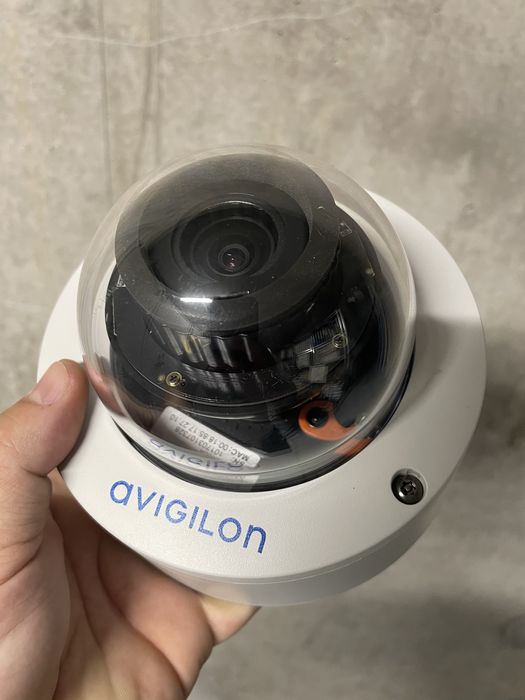 Camere de supraveghere video - Avigilon