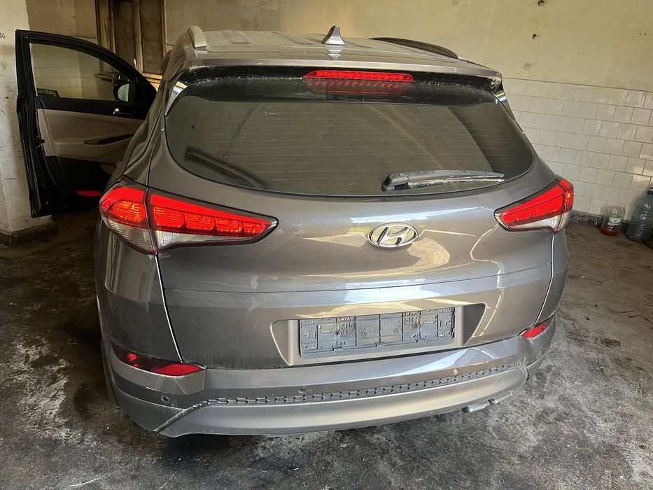 Hyundai tucson 4x4 на части
