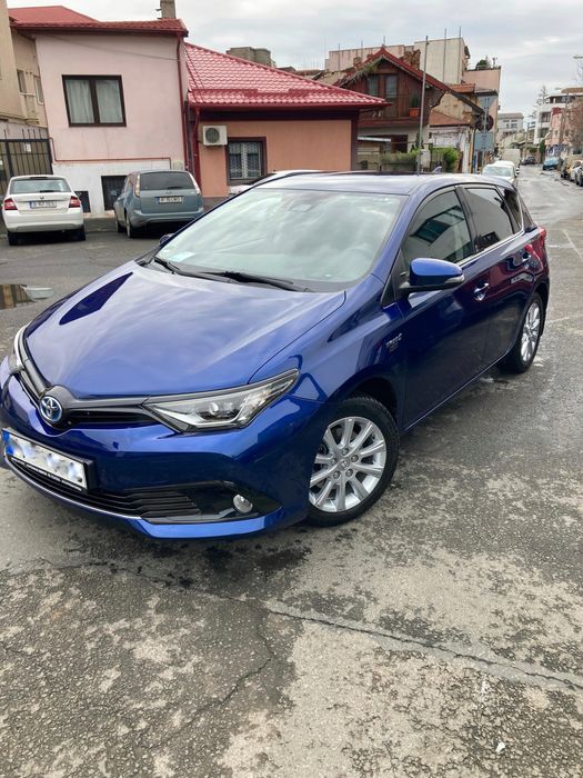 Toyota Auris Hybrid