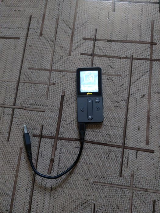 продаю медео плеер мр3,мр 4