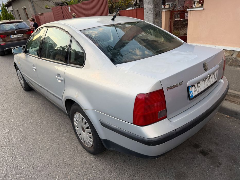Volkswagen Passat 1.9 TDI – 2000 | 1300 € negociabil | Arad