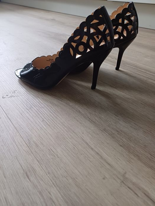 Pantofi piele lacuita nr 35,5 negru,provenienta  SUA