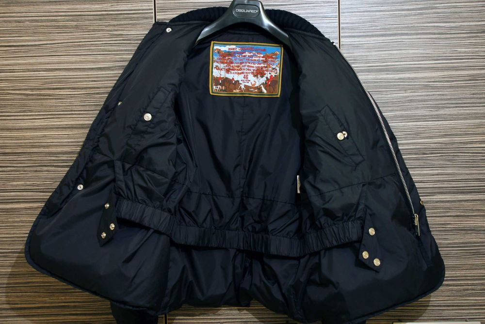 Оригинално зимно яке с гъши пух Dsquared2. Цвят черен. Размер S-M (46)