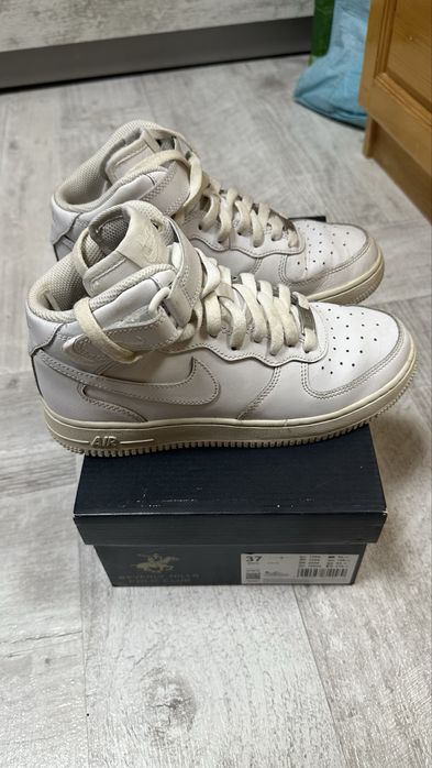 Nike.