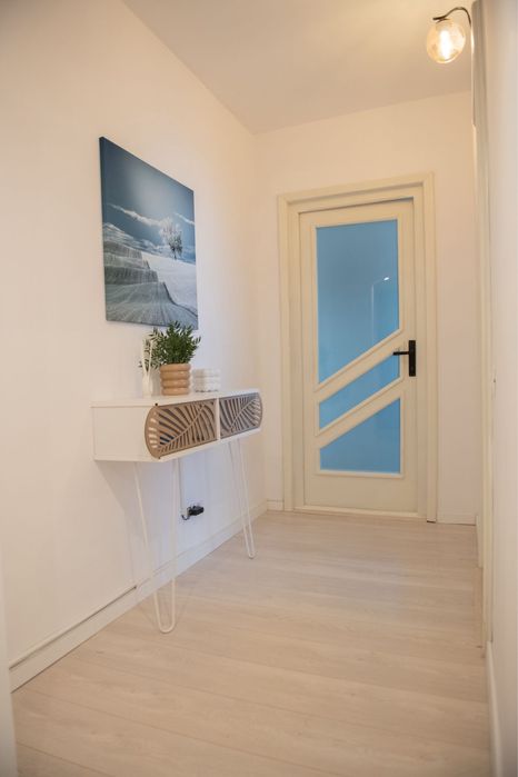 Inchiriez apartament in regim hotelier zona mall