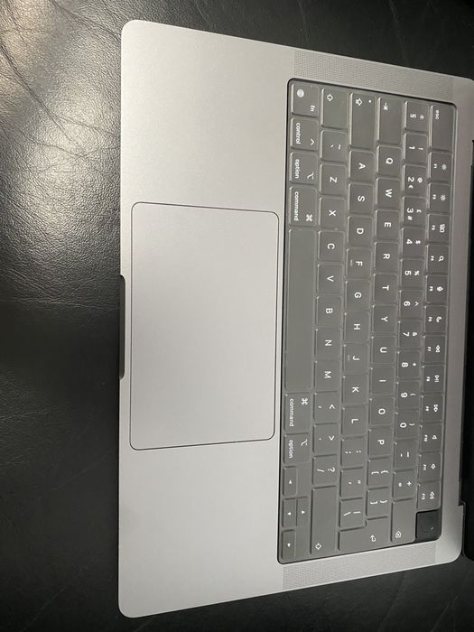 MacBook Pro 14-inch/ M2 / 16 Gb RAM / 512 Gb / Space Gray/ Ca nou