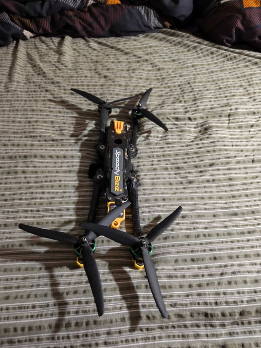 Fpv дрон speedybee mario fold 8 frame.