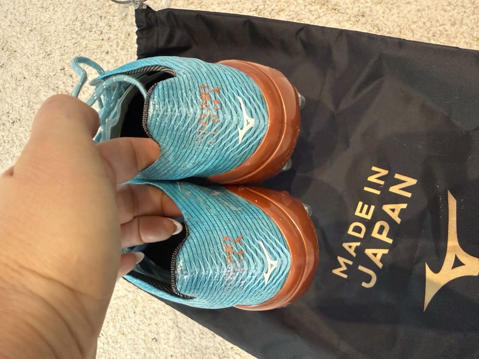 Mizuno Alpha japan mix