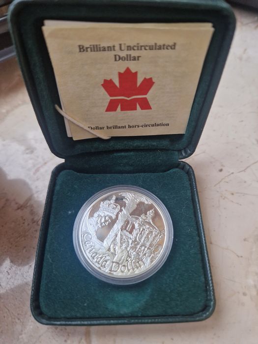 Сребърен долар 2002г Канада