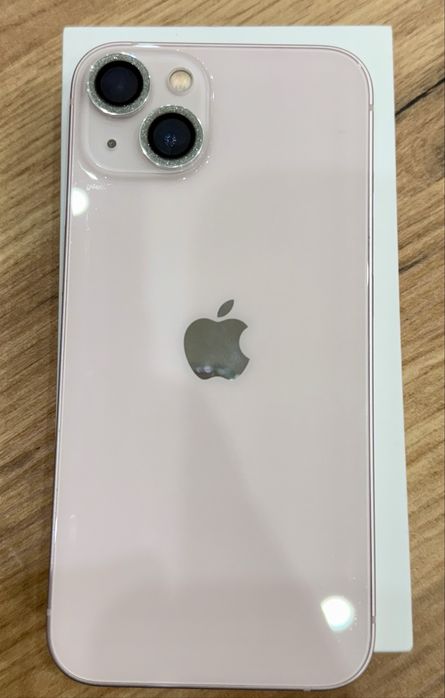 Iphone 13 розов