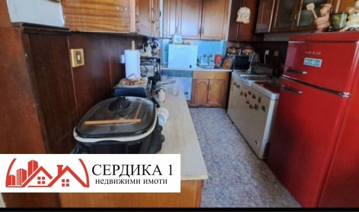 Продава се Тристаен апартамент в София, Сердика - 100 кв.м за 2100 €/кв.м - Снимка #2