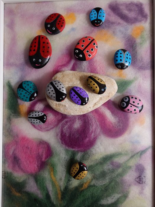 Ръчно рисувани камъчета