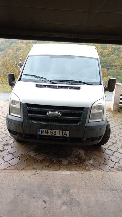 Vând Ford transit din 2009 stare bună, cu toate actele la zi .