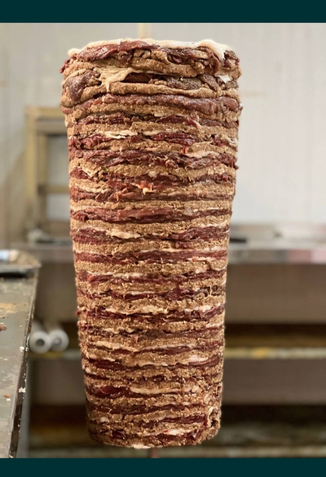 Lavash burgerga Gusht mahsulotlari.