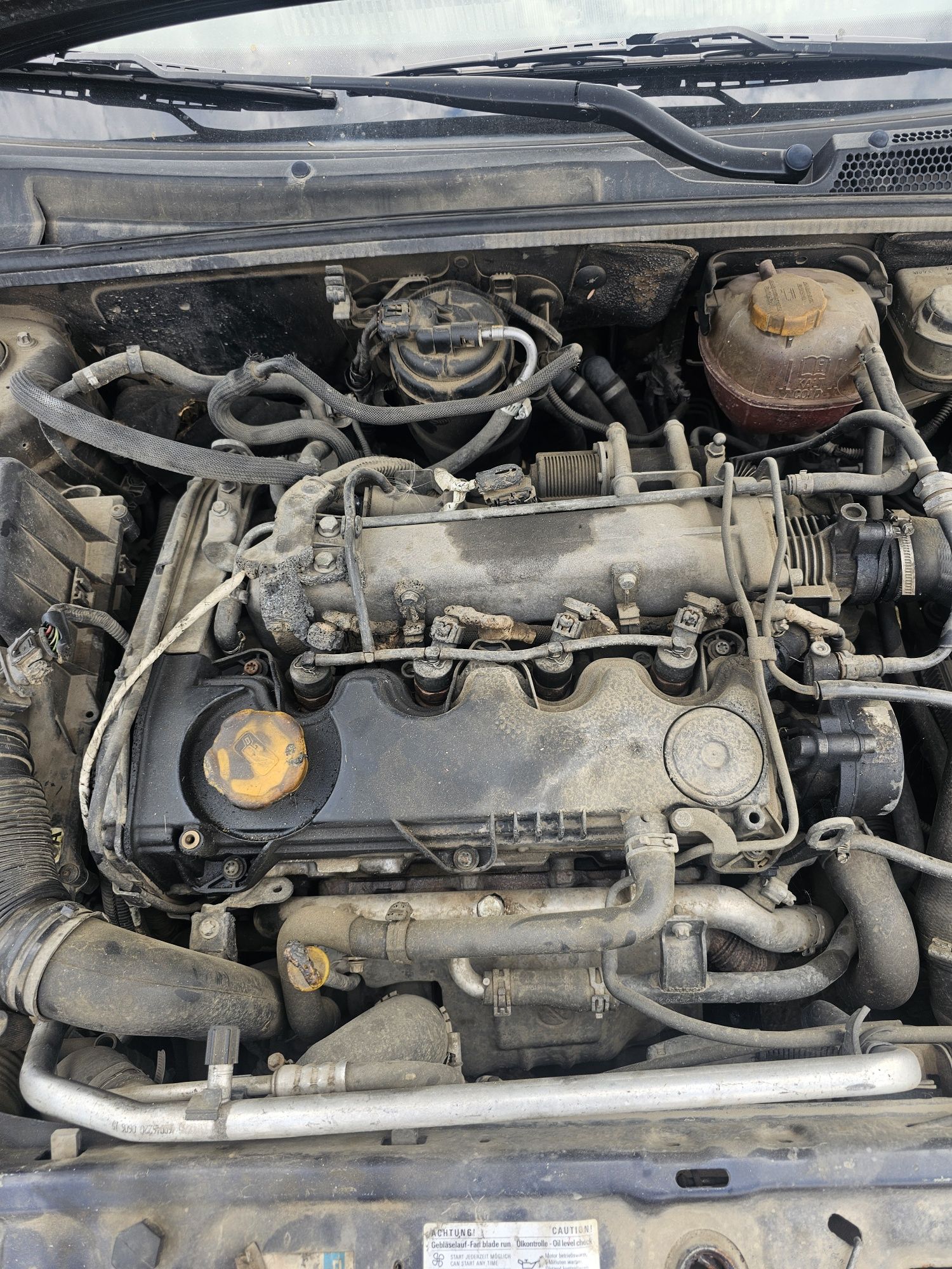 Piese Opel vectra c 1.9 120cp motor cutie roti faruri