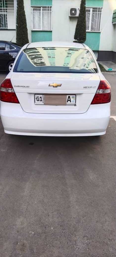 Chevrolet Nexia 3   2 позиция белая механика